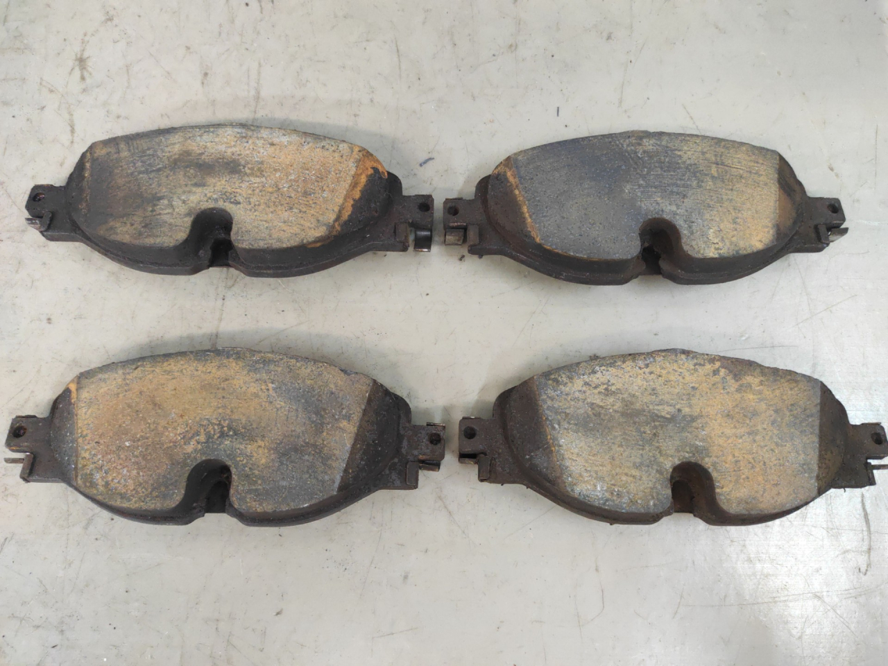 тормозные колодки Volkswagen Jetta 7 поколение 2019, 1.4 л., бензин, АКПП, синий, седан, передний привод - фото №1