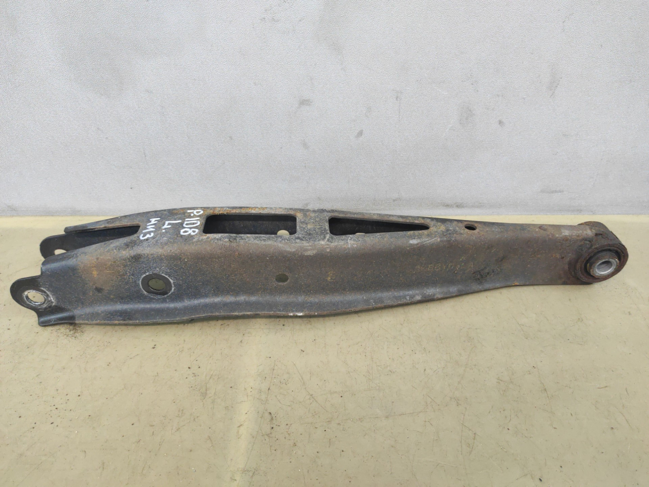 рычаг задний нижний Subaru Impreza 5 поколение (GK/GT) 2019, 2.0 л., бензин, вариатор, серый, седан, полный привод - фото №1