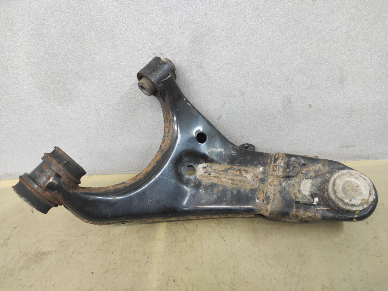 рычаг задний правый Subaru Impreza 5 поколение (GK/GT) 2019, 2.0 л., бензин, вариатор, серый, седан, полный привод - фото №1