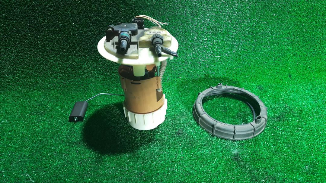 насос топливный Peugeot 2008 1 поколение 2015, 1.6 л., EP6, бензин, АКПП, универсал, передний привод, правый руль - фото №1