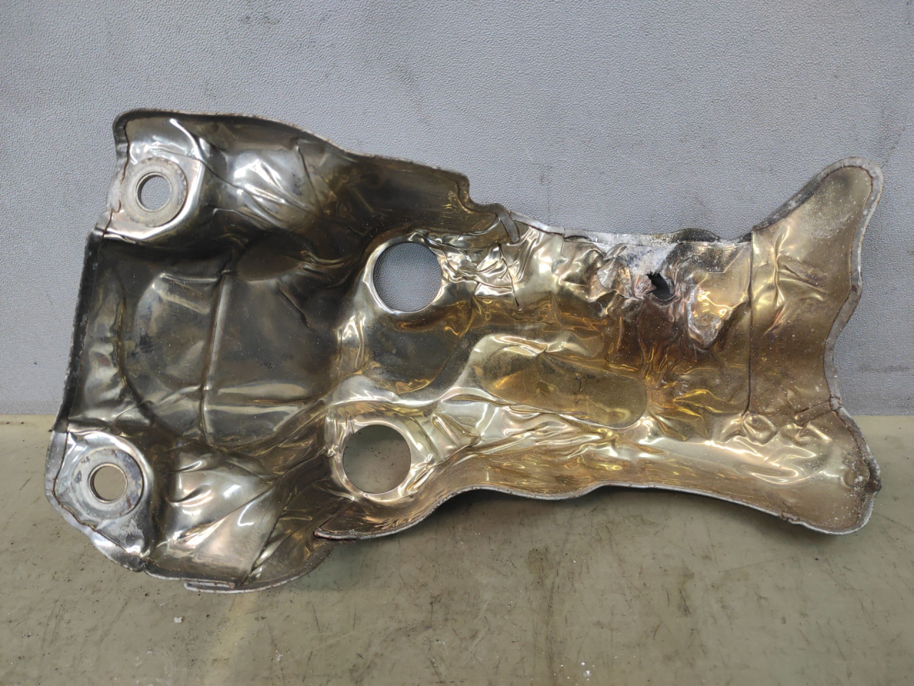 защита (экран) выпускного коллектора Ford Edge 2 поколение CD539 2018, 2.0 л., бензин, АКПП, черный, внедорожник 5 дв., полный привод - фото №1