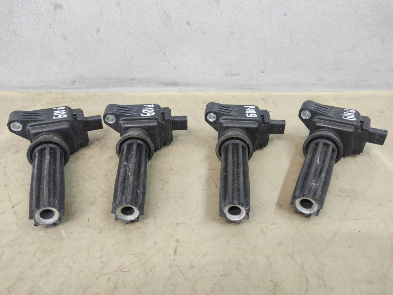 катушка зажигания Ford Edge 2 поколение CD539 2018, 2.0 л., бензин, АКПП, черный, внедорожник 5 дв., полный привод - фото №1