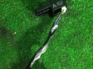 кнопка стеклоподъемника двери Mitsubishi Outlander 1 поколение 2006, 2.4 л., 4G69, бензин, АКПП, полный привод, правый руль, MR587792