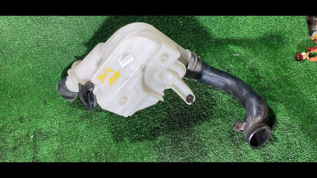 резонатор воздушного фильтра Mazda 323F BA 1997, 1.8 л., i, BP (DOHC), бензин, МКПП, темно-серый, хетчбэк 5 дв., передний привод, правый руль - фото №1