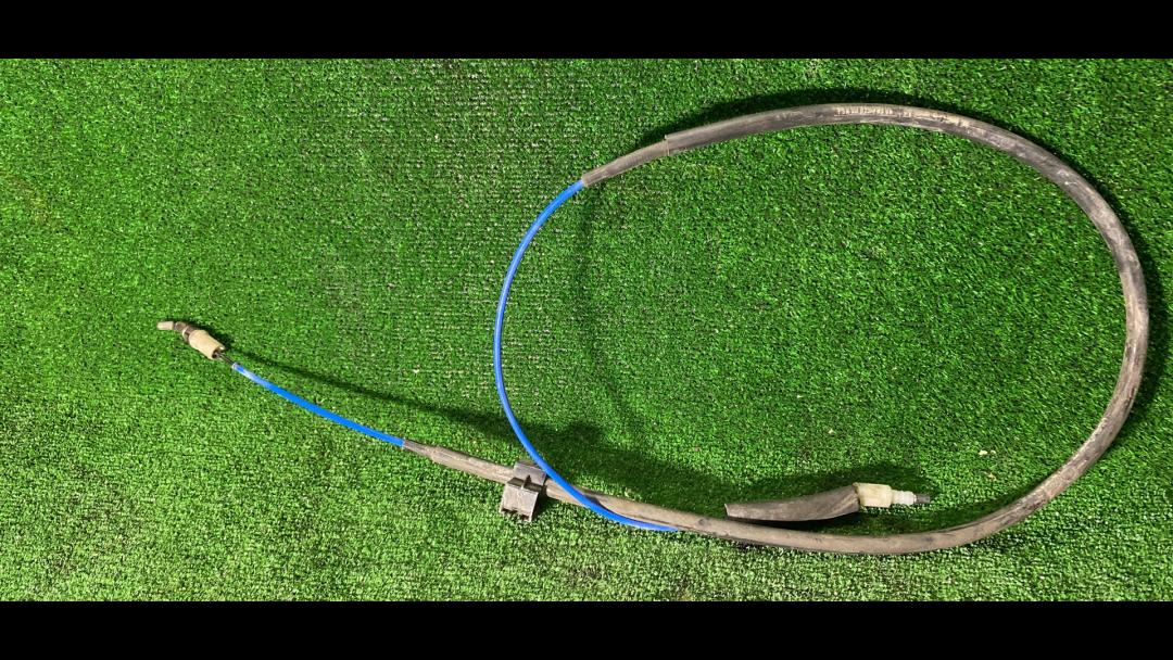 трос ручника Peugeot 2008 1 поколение 2015, 1.6 л., EP6, бензин, АКПП, универсал, передний привод, правый руль - фото №1