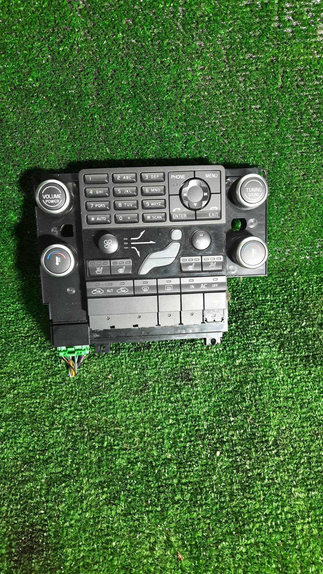 блок управления печки / климат-контроля Volvo V70 3 поколение 2011, 2.0 л., B 4204 T7, бензин, АКПП, универсал, правый руль - фото №1