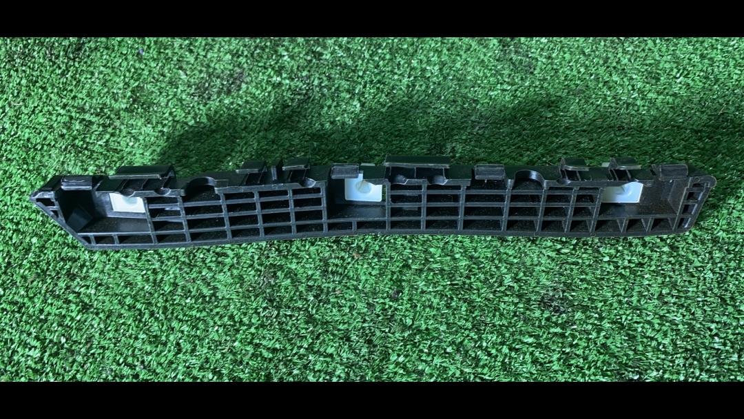 Крепление бампера заднего Kia Sorento 2 поколение 2010, 866612P500 - фото №1