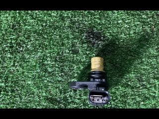 датчик коленвала Mazda 6 GJ [рестайлинг] 2015, 2.2 л., SHY1, дизель, МКПП, седан, передний привод, правый руль, PE0118221