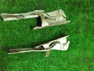 петля капота Hyundai H-1 Starex [рестайлинг] 2006, 2.5 л., D4CB, дизель, МКПП, минивэн