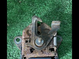 замок капота Mazda Premacy 1 поколение [рестайлинг] 2002, 2.0 л., дизель, МКПП, минивэн