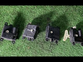 моторчик заслонки печки Infiniti G 4 поколение 2008, 3.7 л., бензин, АКПП, купе, задний привод