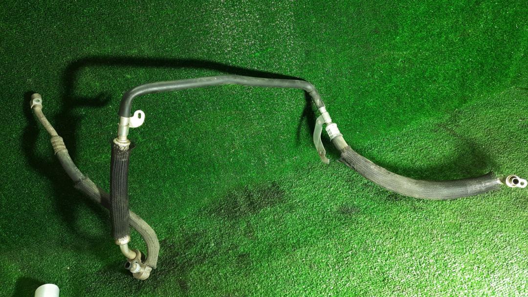 трубка кондиционера Chevrolet TrailBlazer 1 поколение 2003, 4.2 л., АКПП, полный привод - фото №1