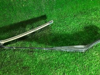 щеткодержатель (поводок стеклоочистителя, дворник) Ford Fiesta 6 поколение 2012, 1.6 л., бензин, хетчбэк 5 дв., передний привод