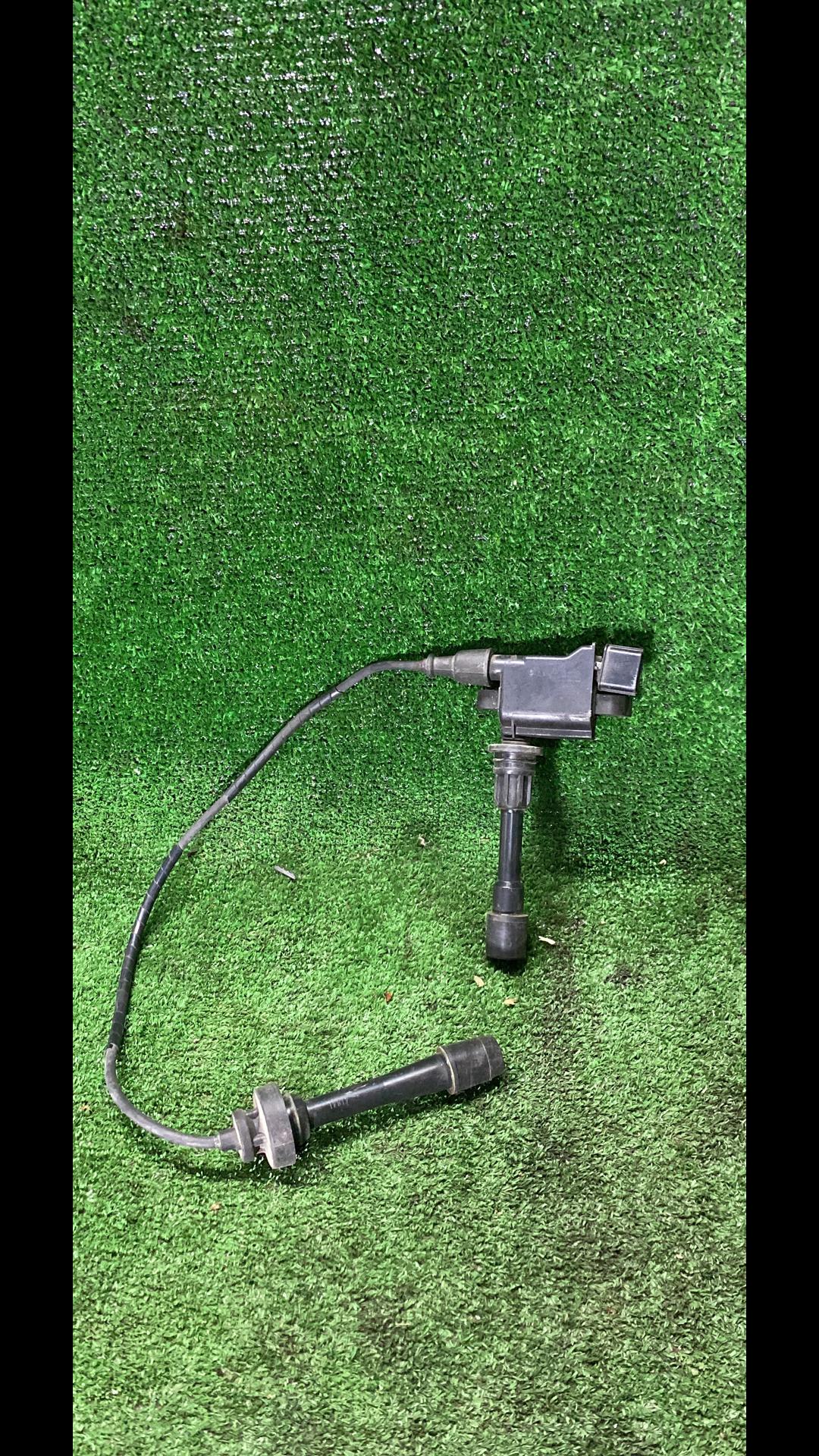 катушка зажигания Mazda Premacy 1 поколение 2000, 1.8 л., FP, бензин, АКПП, бриллиантово-синий, минивэн - фото №1