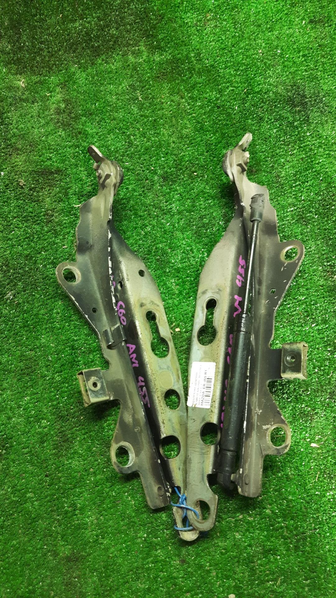 петля капота Volvo S60 1 поколение 2001, 2.4 л., B 5244 T3, бензин, АКПП, седан, передний привод, правый руль - фото №1