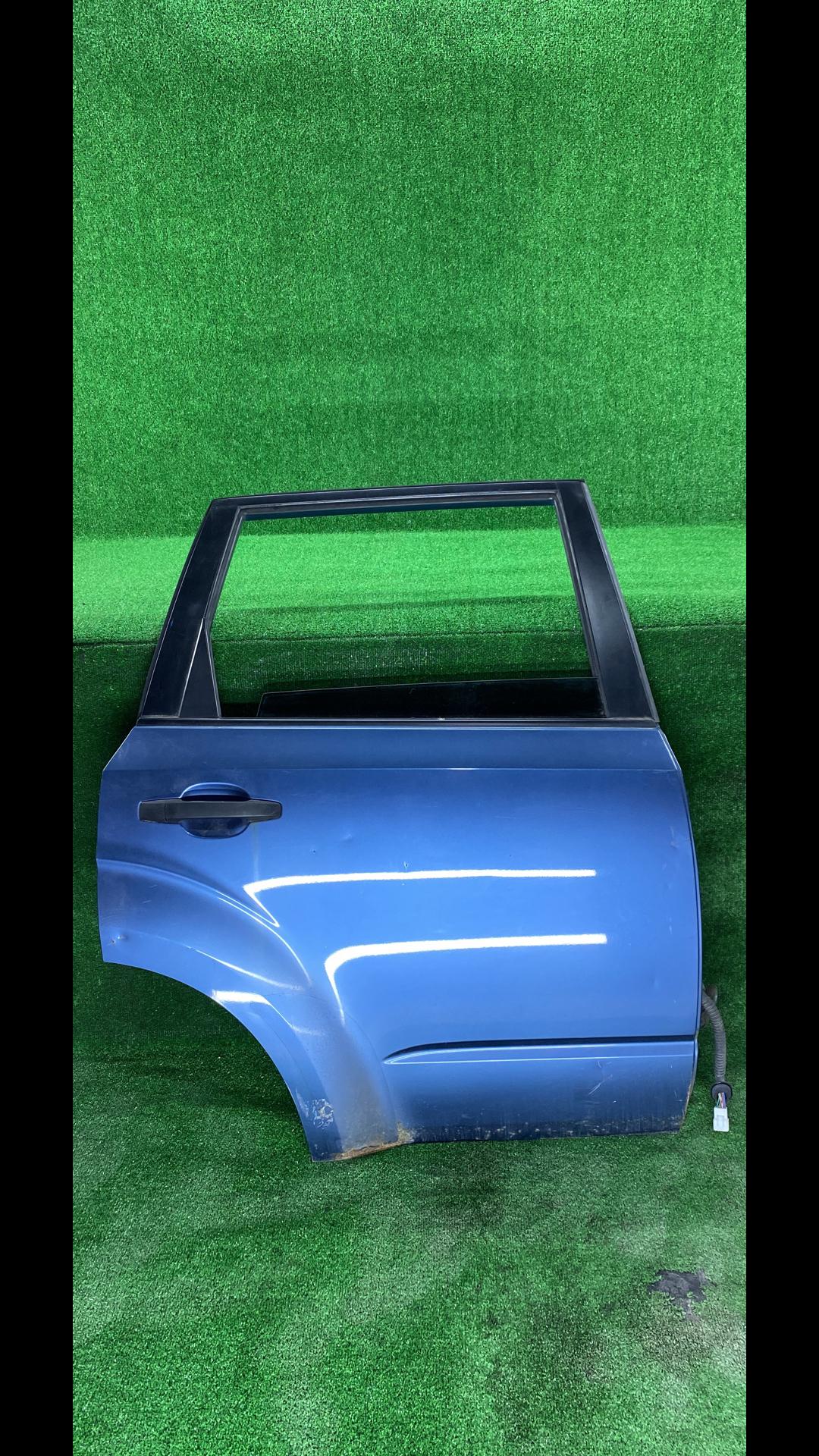 дверь задняя правая Subaru Forester 3 поколение (SH) 2010, 2.5 л., EJ253, бензин, АКПП, голубой, хетчбэк 5 дв., полный привод - фото №1