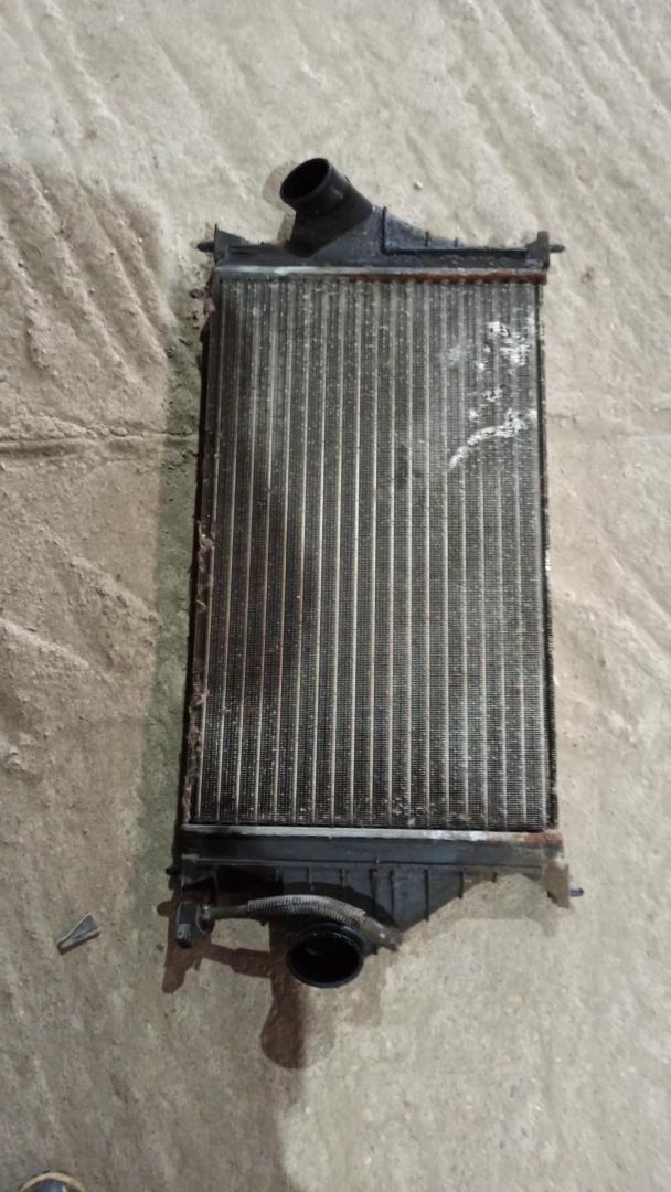 интеркулер Citroen Xantia 1 поколение 1996, 2.1 л., дизель, МКПП, универсал - фото №1