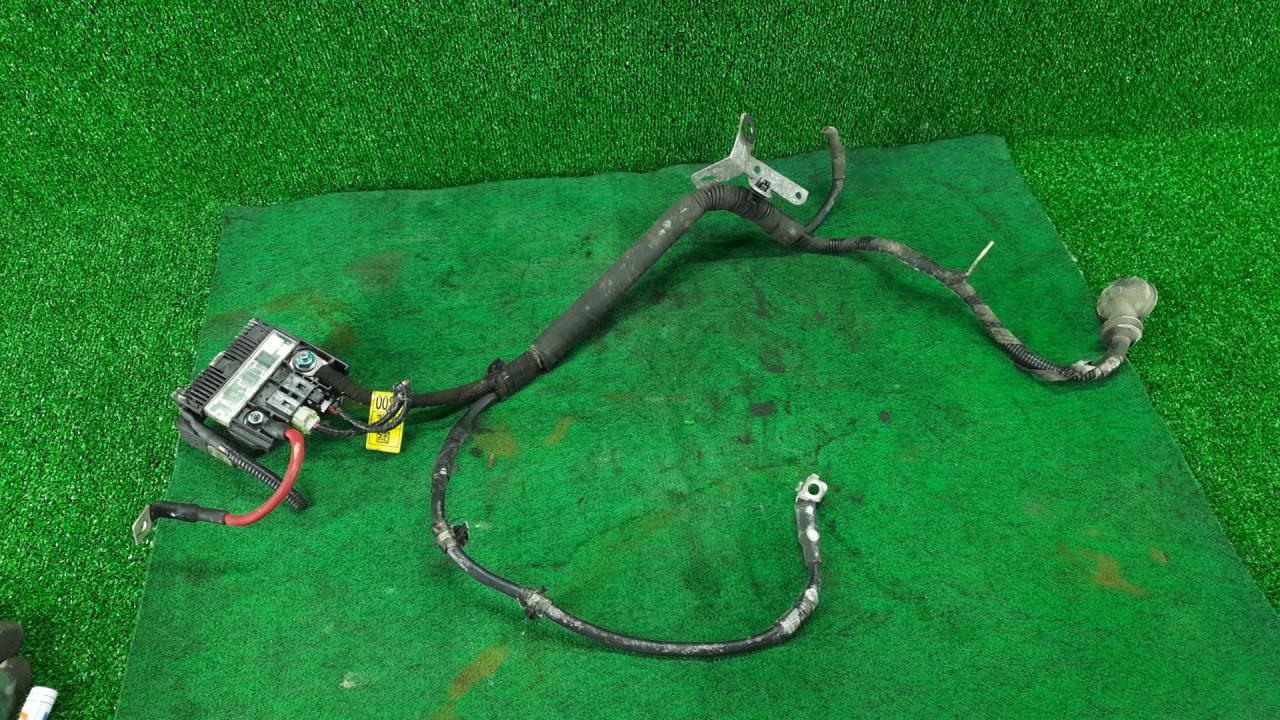 плюсовой провод аккумулятора Chevrolet Trax 1 поколение 2014, 1.4 л., бензин, АКПП, хетчбэк 5 дв., передний привод - фото №1