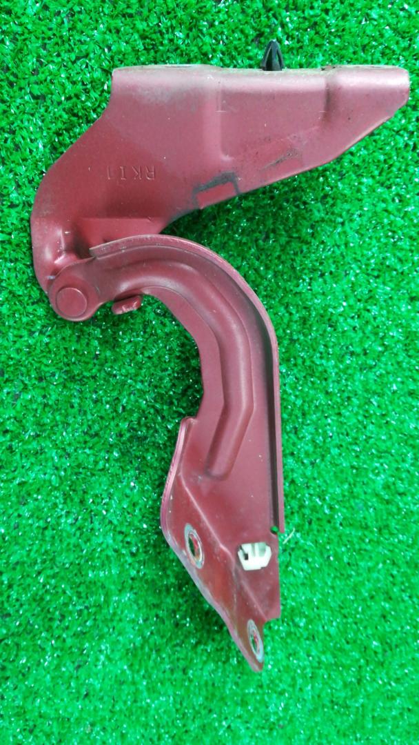 петля капота правая Mitsubishi Outlander 2 поколение 2008, 3.0 л., i, 6B31, бензин, красный, внедорожник 5 дв., полный привод - фото №1