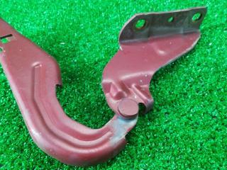 петля капота левая Mitsubishi Outlander 2 поколение 2008, 3.0 л., i, 6B31, бензин, красный, внедорожник 5 дв., полный привод