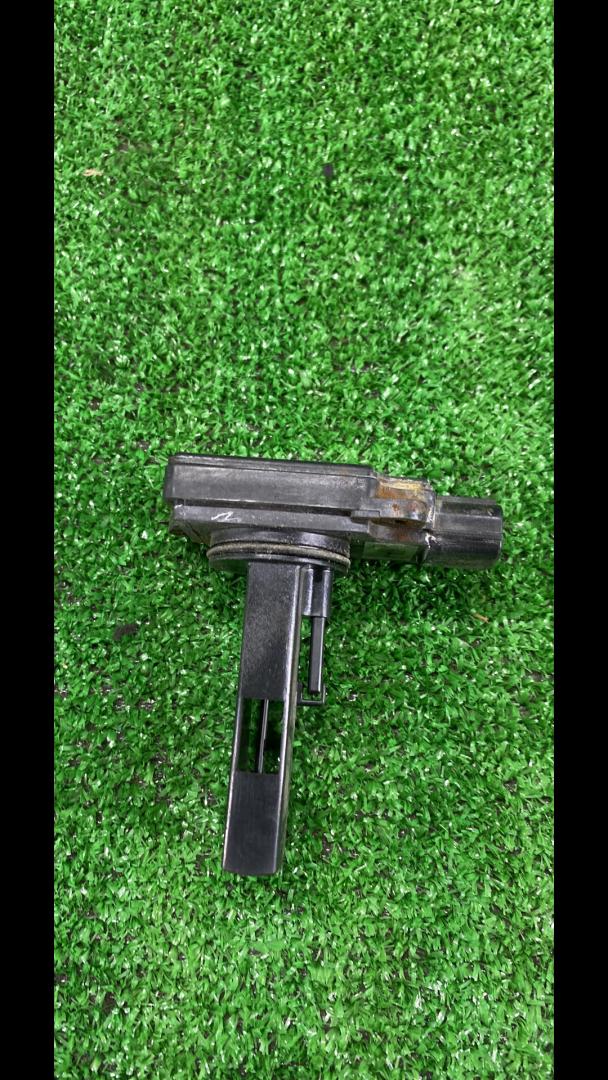 расходомер воздуха Mitsubishi Outlander 2 поколение 2008, 3.0 л., i, 6B31, бензин, красный, внедорожник 5 дв., полный привод - фото №1