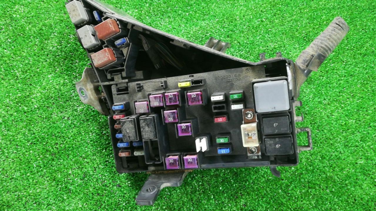 блок предохранителей Subaru Forester 3 поколение (SH) 2010, 2.5 л., EJ253, бензин, АКПП, голубой, хетчбэк 5 дв., полный привод - фото №1