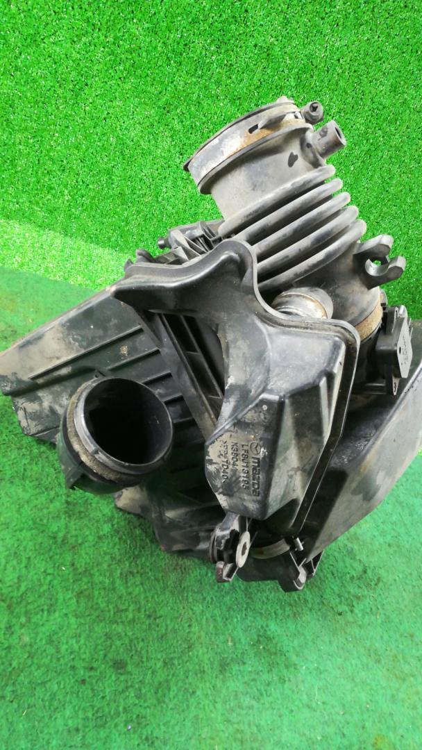 корпус воздушного фильтра Mazda 3 BL 2010, 2.0 л., i, LF17, бензин, МКПП, серый, седан, передний привод, LF8J13Z02 - фото №1