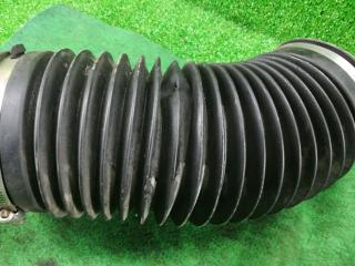 патрубок воздушного фильтра Dodge Grand caravan 5 поколение 2010, 3.6 л., бензин, АКПП, минивэн, передний привод