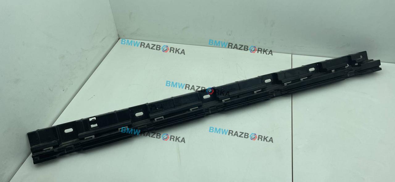 Кронштейн крепления порога BMW 5 серия F07/F10/F11 F10 2010, 3.0 л., N57 D30 A, дизель, АКПП, седан, задний привод, правый руль, 51777184777 - фото №1