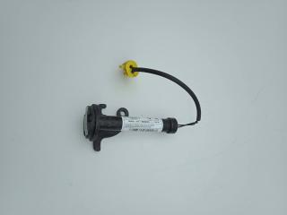 пиропатрон петли капота BMW X2 F39 2019, 2.0 л., B47 C20 B, дизель, МКПП, белый, внедорожник 5 дв., полный привод, правый руль, 7300582