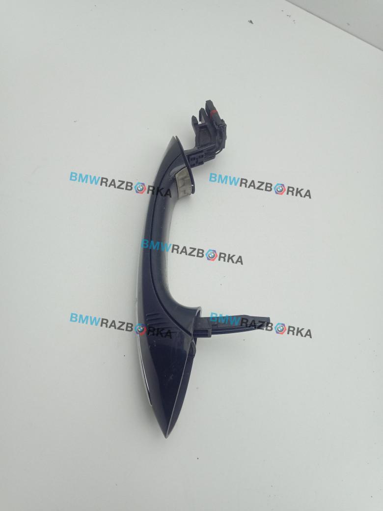 ручка наружная задняя левая BMW 5 серия F07/F10/F11 2011, 3.0 л., бензин, АКПП, седан, 7237215 - фото №1