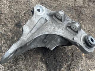 кулак задний правый BMW X6 F16 2018, 4.0 л., дизель, АКПП, внедорожник 5 дв., полный привод, 6877218