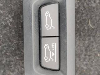кнопка открытия багажника BMW 5 серия F07/F10/F11 2011, 3.0 л., D, N57 D30 A, дизель, АКПП, хетчбэк 5 дв., задний привод, правый руль, 9194912