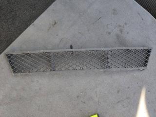 заглушка (решетка) в бампер BMW 5 серия F07/F10/F11 F10 2011, 3.0 л., N57 D30 A, дизель, МКПП, седан, задний привод, 7285950