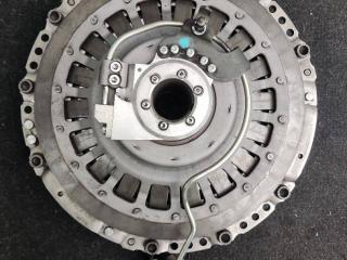 комплект сцепления Porsche Cayenne 958 [рестайлинг] 958 2016, 3.0 л., гибрид, АКПП, внедорожник 5 дв., полный привод, 06E141025C