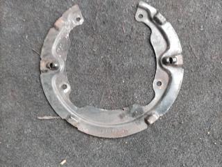 защитный кожух тормозного механизма BMW X6 E71/E72 2009, 3.0 л., N54 B30 A, бензин, АКПП, внедорожник 5 дв., 6771974