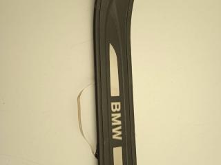 накладка на порог внутренняя BMW 5 серия F07/F10/F11 2010, 4.4 л., i, N63 B44 A, бензин, АКПП, белый, хетчбэк 5 дв., задний привод, 7193472
