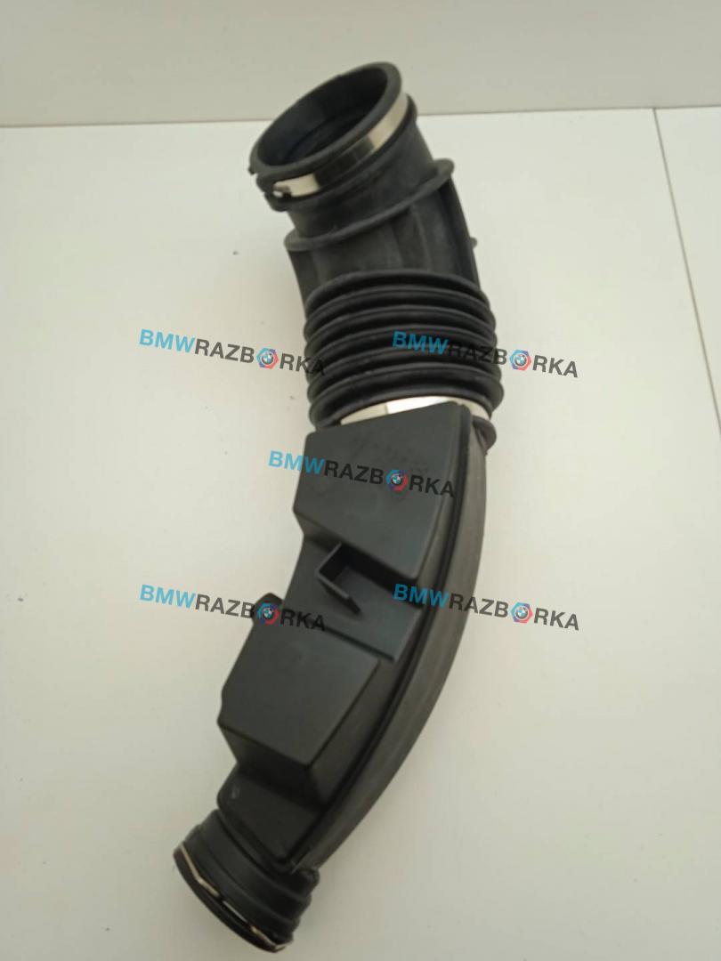 патрубок турбины BMW X3 G01 2020, 2.0 л., бензин, АКПП, внедорожник 5 дв., полный привод, 13718663614 - фото №1