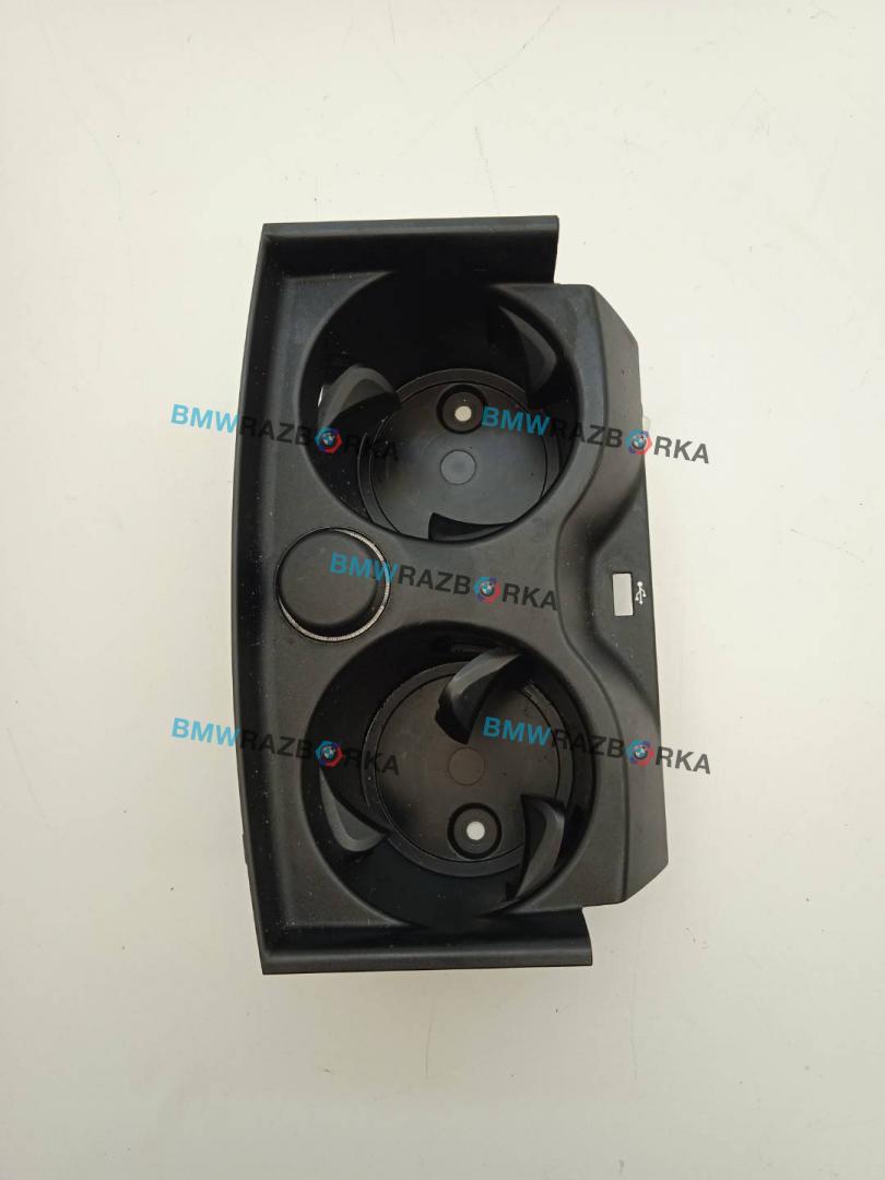 подстаканник BMW 5 серия G30/G31 G30 2017, 2.0 л., i, гибрид, АКПП, 475 black-sapphire metallic, седан, задний привод, правый руль, 6801508 - фото №1