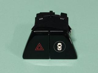 кнопка аварийной сигнализации BMW 5 серия G30/G31 G30 2017, 2.0 л., i, гибрид, АКПП, 475 black-sapphire metallic, седан, задний привод, правый руль, 61316993047