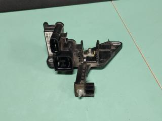 распределитель B+ BMW 3 серия F30/F31/F34 [рестайлинг] F30 2015, 3.0 л., N57 D30 A, дизель, АКПП, a300, седан, полный привод, правый руль, 9296152