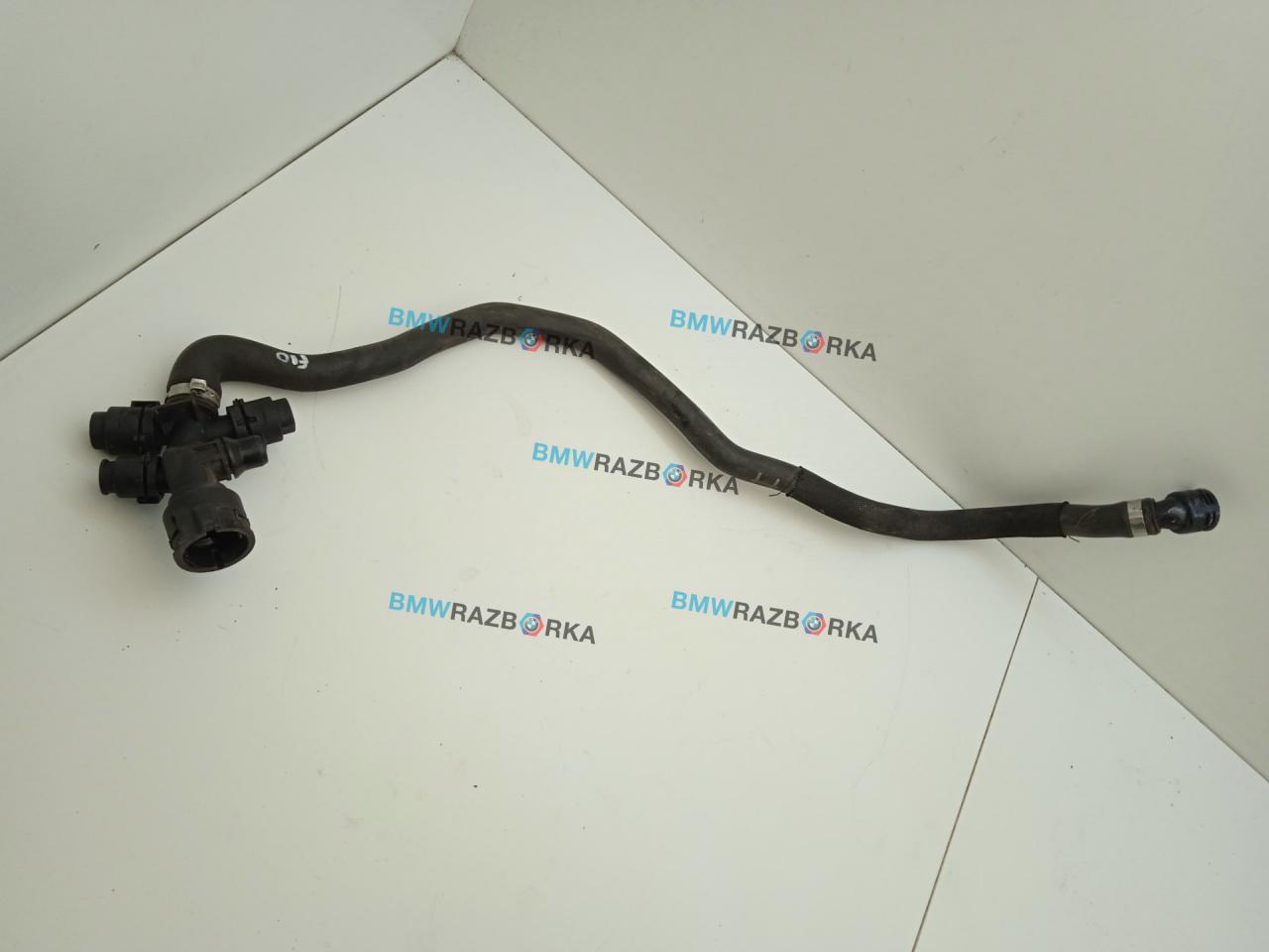 патрубок радиатора BMW 5 серия F07/F10/F11 2012, 3.0 л., N57 D30 A, дизель, хетчбэк 5 дв., задний привод, правый руль, 8511760 - фото №1