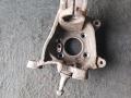 кулак поворотный правый BMW X3 F25 2014, 2.0 л., N47 D20 C, дизель, МКПП, 475, внедорожник 5 дв., полный привод, правый руль - фото №2