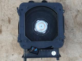 сабвуфер BMW X1 F48 2016, 1.8 л., дизель, 6МКПП, 668, внедорожник 5 дв., полный привод, правый руль, 9275995