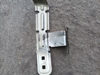 крепление ( кронштейн ) крыла BMW X3 F25 2014, 2.0 л., N47 D20 C, дизель, МКПП, 475, внедорожник 5 дв., полный привод, правый руль, 7267335