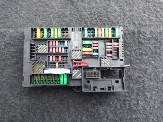 блок предохранителей BMW 5 серия G30/G31 G30 2018, 2.0 л., B48 B20 A, бензин, АКПП, синий, седан, задний привод, правый руль, 6837092