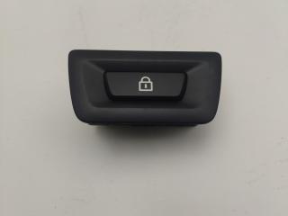 кнопка открытия багажника BMW 5 серия F07/F10/F11 2011, 4.4 л., i, N63 B44 B, бензин, АКПП, 475, хетчбэк 5 дв., задний привод, 61319162644
