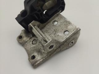 кронштейн радиатора BMW 5 серия F07/F10/F11 2011, 3.0 л., бензин, АКПП, седан, 51117186513