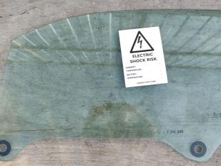 стекло двери передней левой BMW i3 L01 I01 2014, 0.6 л., бензин, электро, задний привод, правый руль