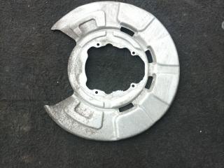 защитный кожух тормозного механизма BMW X5 F15 (2013 - 2018), 4.0 л., гибрид, АКПП, a52, внедорожник 5 дв., полный привод, правый руль, 6857981